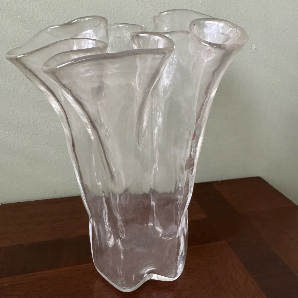 Elegant Clear Glass Vase